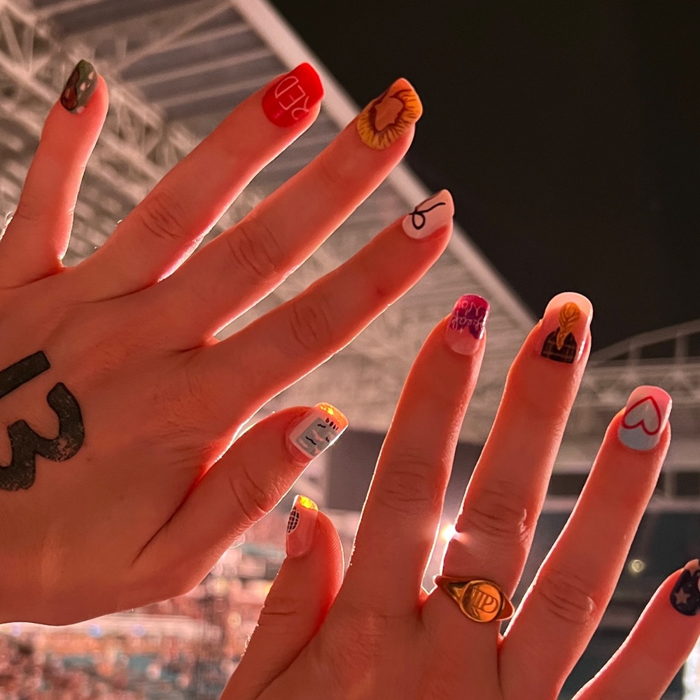 Swiftie Press On Nails Taylor Swift The Eras Tour Fake Nail Set Glue On Acrylic - Picture 12 of 12